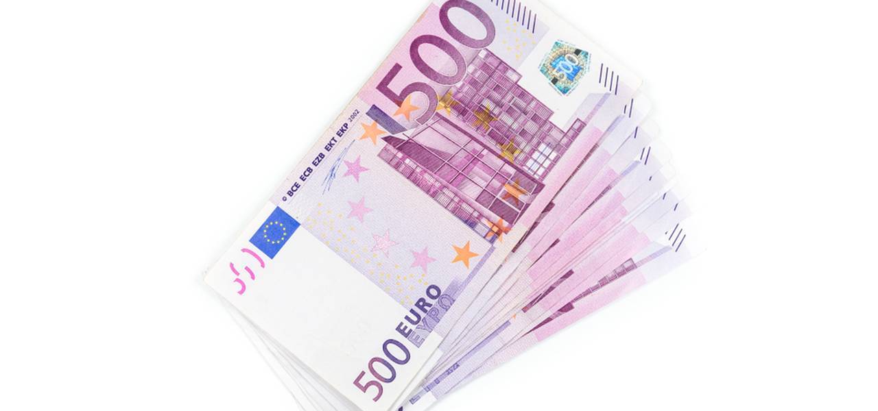 EUR/USD: sets four-week high. Where stands the next target? 