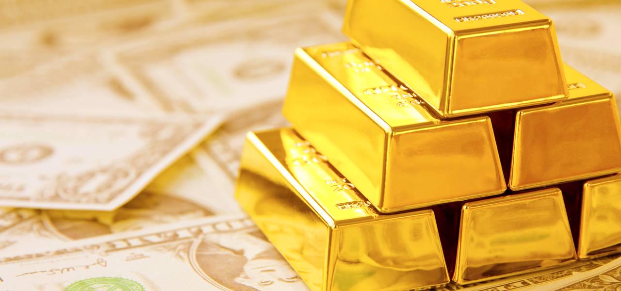Gold appreciates and looks again at $2000 in a long run